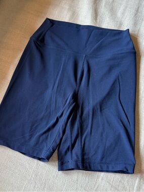 High-Rise Navy Bike Shorts with Wide Waistband